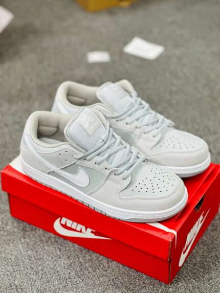 Dunk Low Retro SE